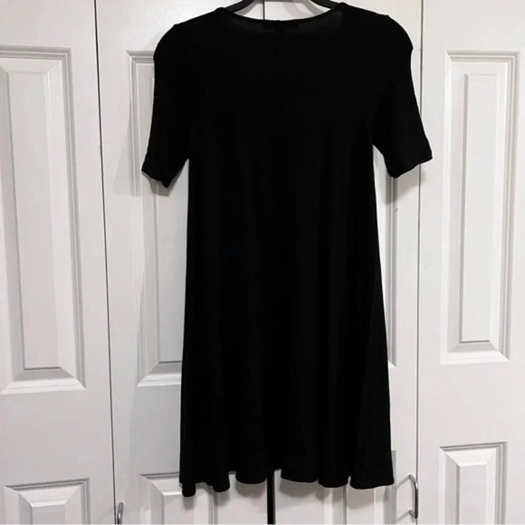 FOREVER 21 Black Knit Flare A-Line Dress Small - Picture 2 of 8